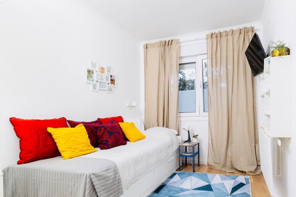 Modern 3 Bedroom Flat In Lisbon Exterior photo