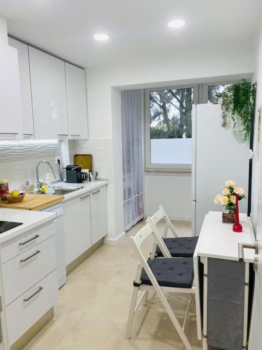 Modern 3 Bedroom Flat In Lisbon Exterior photo